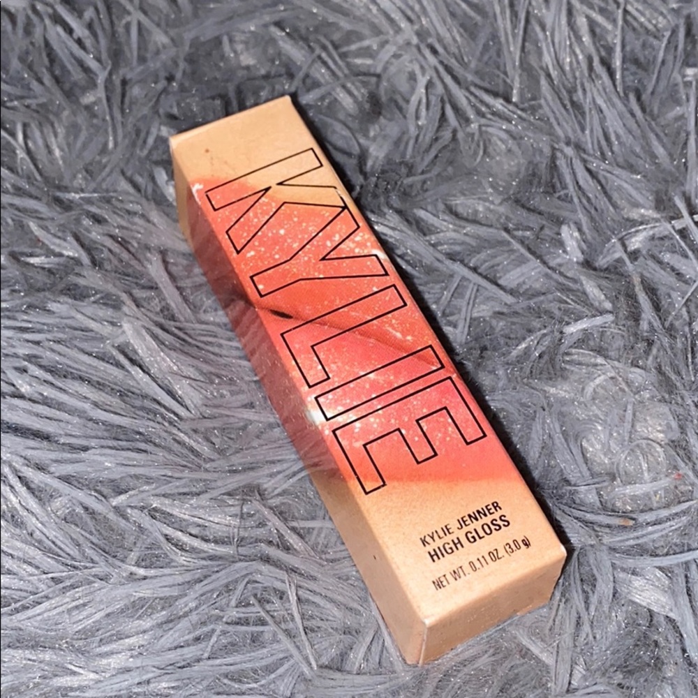 Kylie Jenner High Gloss